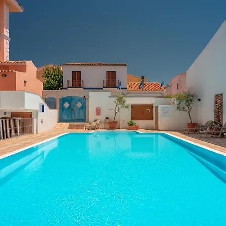 Apartamento Relaxing Cristal Blu Sleeps Num1496 *