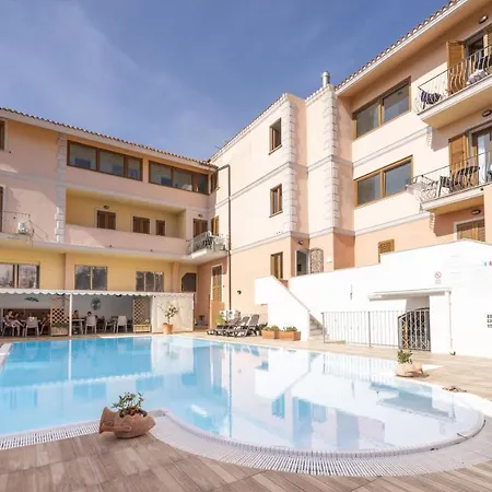 Relaxing Cristal Blu Sleeps Num1496 Santa Teresa Gallura